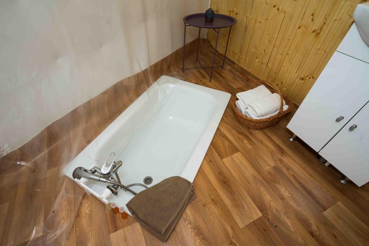 ホテル Sunrise Glamping Retreat Galesu エクステリア 写真