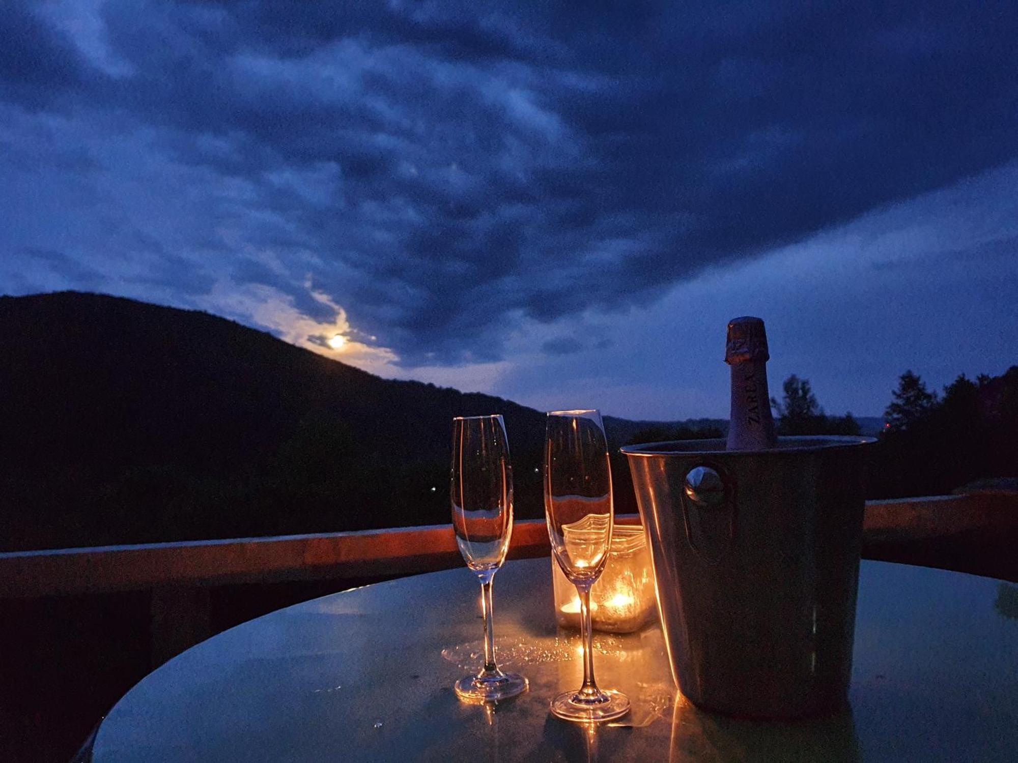 ホテル Sunrise Glamping Retreat Galesu 部屋 写真