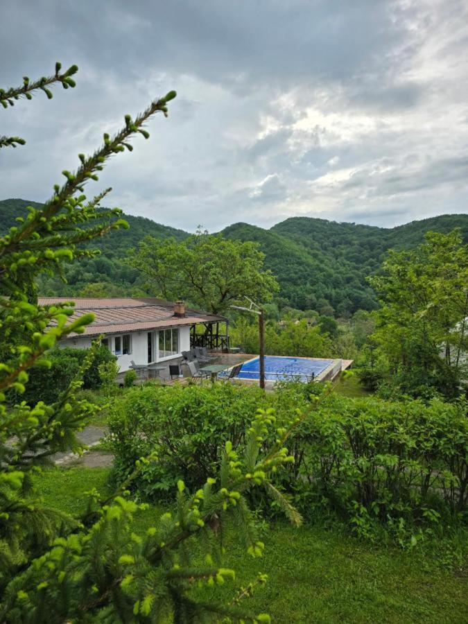 ホテル Sunrise Glamping Retreat Galesu エクステリア 写真