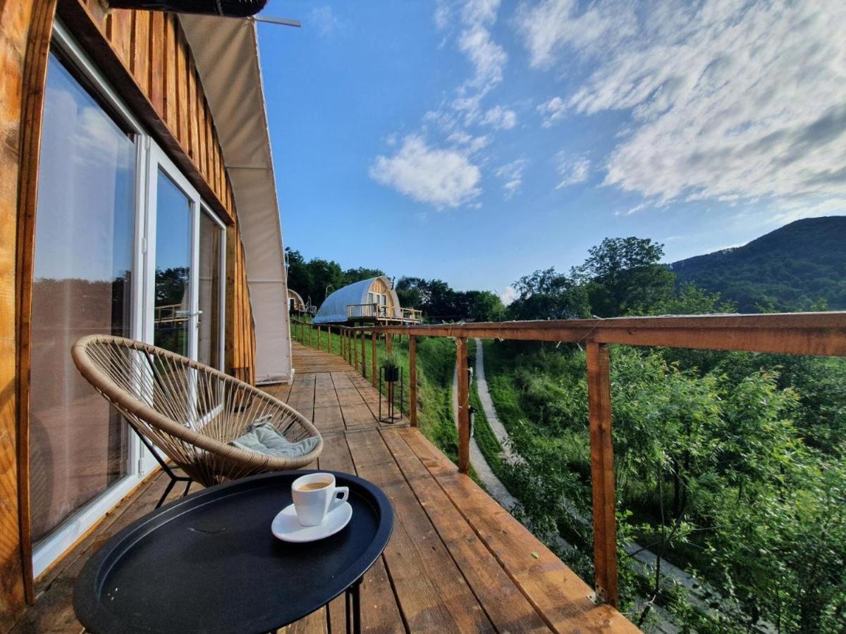 ホテル Sunrise Glamping Retreat Galesu エクステリア 写真